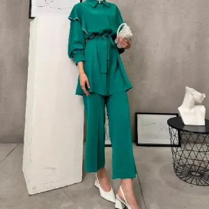 طقم اخضر رسمي M او L