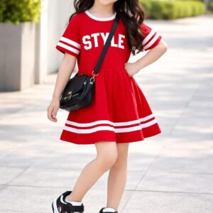 سبورت بناتي ابيض مع اسود kwomi