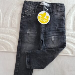 بنطلون ولادي لعمر سنة ونص