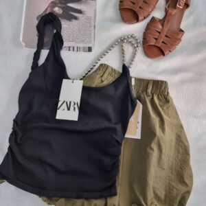 تنورة مع بلوز كتف سترس سايز سمول