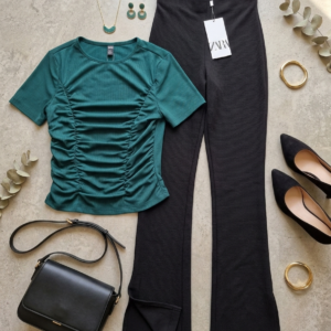 اوتفيت قطعتين بلوز&بنطلون سايز سمول