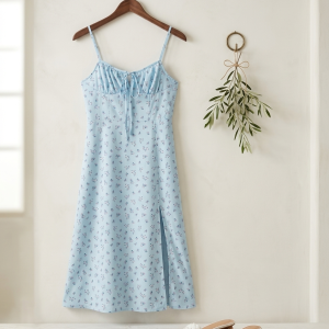 فستان صيفي لون أزرق مورد زهري