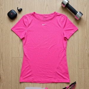 بلوز NIKE سايز XS