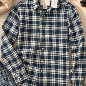 قميص شبابي  سايز سمول SLIM FIT ماركة AMERICAN EAGLE
